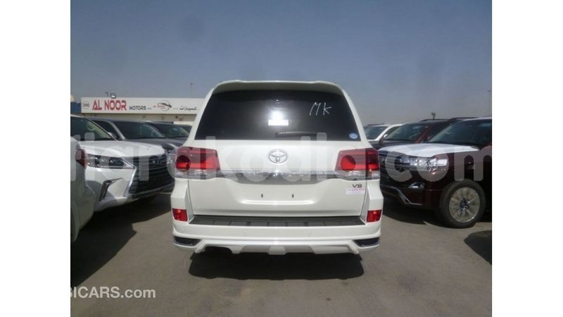 Big with watermark toyota land cruiser diana import dubai 5412