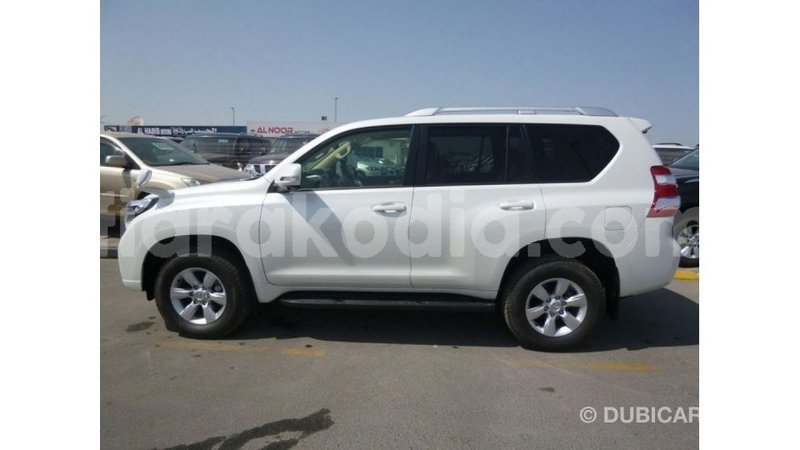 Big with watermark toyota prado diana import dubai 5414