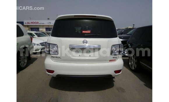 Acheter Import Voiture Nissan Patrol Blanc à Import - Dubai, Diana Acheter Import Voiture Nissan Patrol Blanc à Import - Dubai, Diana