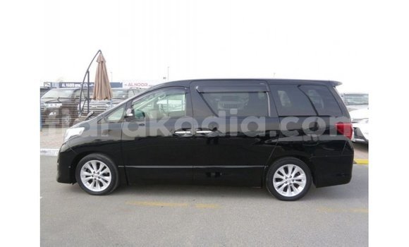 Acheter Import Voiture Toyota Alphard Noir à Import - Dubai, Diana Acheter Import Voiture Toyota Alphard Noir à Import - Dubai, Diana