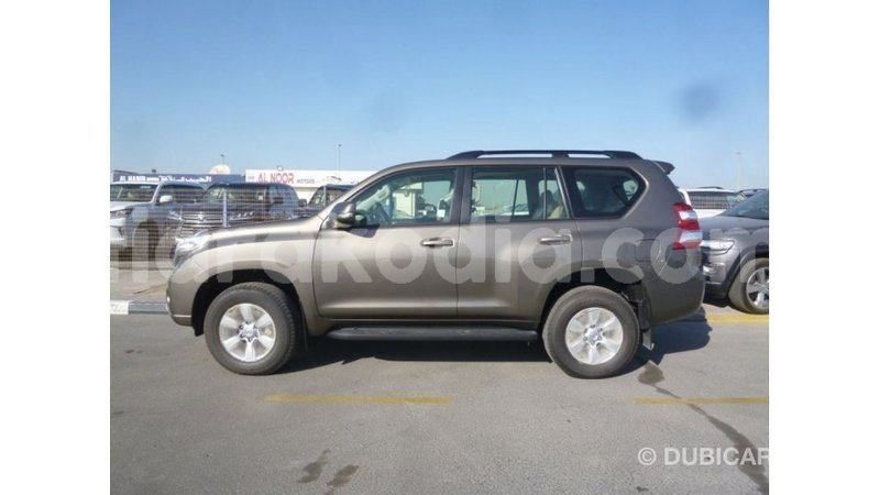 Big with watermark toyota prado diana import dubai 5423