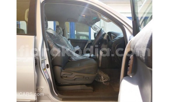 Acheter Import Voiture Toyota Prado Autre à Import - Dubai, Diana Acheter Import Voiture Toyota Prado Autre à Import - Dubai, Diana