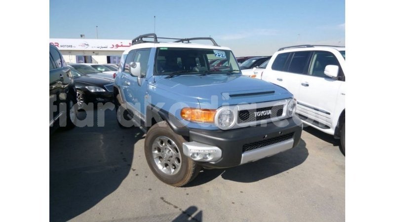 Big with watermark toyota fj cruiser diana import dubai 5432