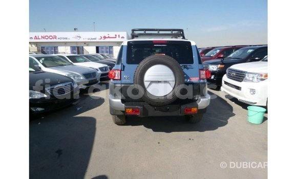 Acheter Import Voiture Toyota FJ Cruiser Bleu à Import - Dubai, Diana Acheter Import Voiture Toyota FJ Cruiser Bleu à Import - Dubai, Diana