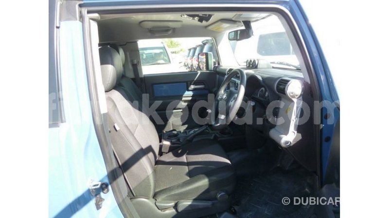 Big with watermark toyota fj cruiser diana import dubai 5432