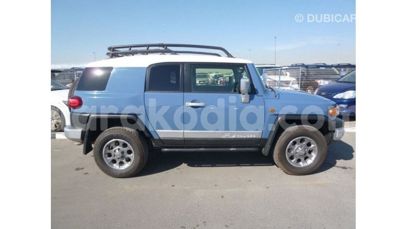 Big with watermark toyota fj cruiser diana import dubai 5432