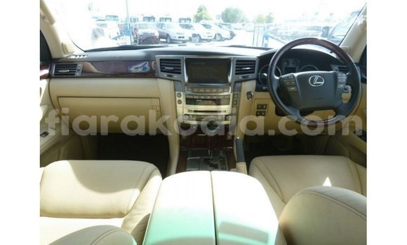 Hividy Lexus LX Blue Car in Import - Dubai in Diana Hividy Lexus LX Blue Car in Import - Dubai in Diana