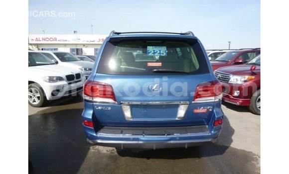 Hividy Lexus LX Blue Car in Import - Dubai in Diana Hividy Lexus LX Blue Car in Import - Dubai in Diana