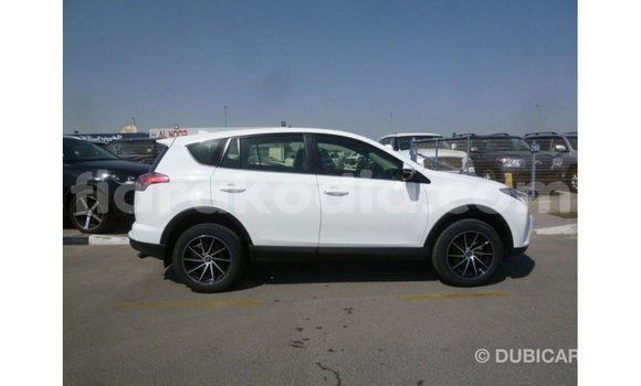 Acheter Import Utilitaire Toyota HiAce Blanc à Import - Dubai, Diana Acheter Import Utilitaire Toyota HiAce Blanc à Import - Dubai, Diana