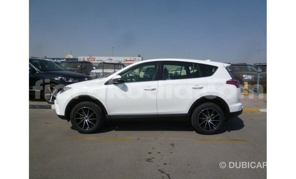 Acheter Import Utilitaire Toyota HiAce Blanc à Import - Dubai, Diana Acheter Import Utilitaire Toyota HiAce Blanc à Import - Dubai, Diana