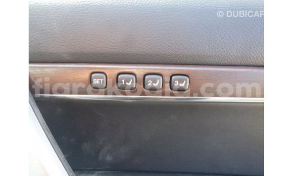 Acheter Import Voiture Toyota Land Cruiser Noir à Import - Dubai, Diana Acheter Import Voiture Toyota Land Cruiser Noir à Import - Dubai, Diana