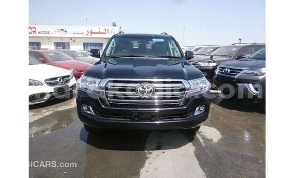 Acheter Import Voiture Toyota Land Cruiser Noir à Import - Dubai, Diana Acheter Import Voiture Toyota Land Cruiser Noir à Import - Dubai, Diana
