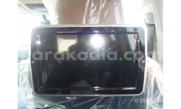 Acheter Import Voiture Toyota Land Cruiser Noir à Import - Dubai, Diana Acheter Import Voiture Toyota Land Cruiser Noir à Import - Dubai, Diana