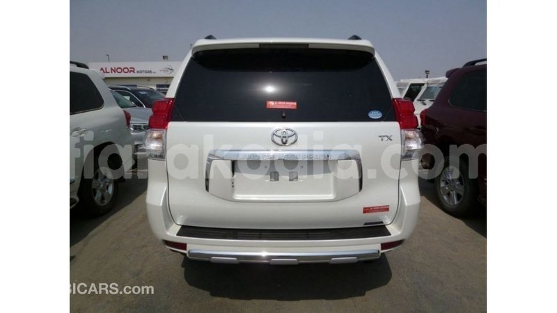 Big with watermark toyota prado diana import dubai 5448