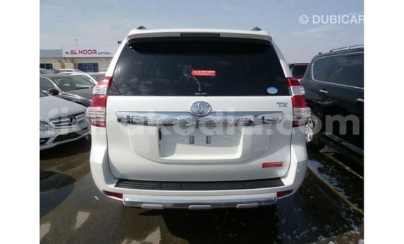 Acheter Import Voiture Toyota Prado Blanc à Import - Dubai, Diana Acheter Import Voiture Toyota Prado Blanc à Import - Dubai, Diana