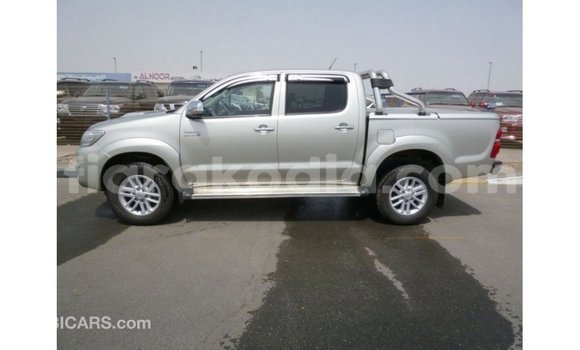 Acheter Import Voiture Toyota Hilux Autre à Import - Dubai, Diana Acheter Import Voiture Toyota Hilux Autre à Import - Dubai, Diana