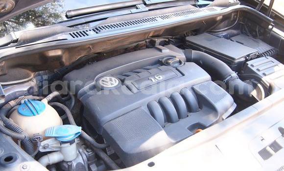 Acheter Occasion Voiture Volkswagen Touran Noir à Antananarivo, Analamanga Acheter Occasion Voiture Volkswagen Touran Noir à Antananarivo, Analamanga