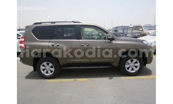 Acheter Import Voiture Toyota Prado Marron à Import - Dubai, Diana Acheter Import Voiture Toyota Prado Marron à Import - Dubai, Diana