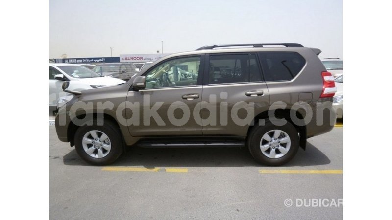 Big with watermark toyota prado diana import dubai 5458