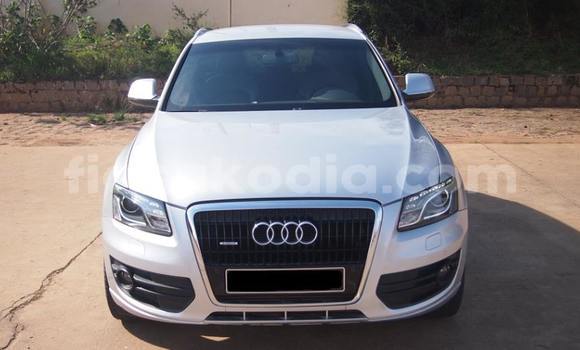 Acheter Neuf Voiture Audi Q5 Blanc à Antananarivo, Analamanga Acheter Neuf Voiture Audi Q5 Blanc à Antananarivo, Analamanga