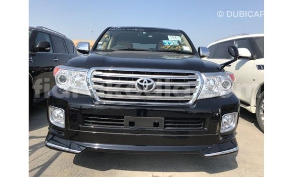 Acheter Import Voiture Toyota Land Cruiser Noir à Import - Dubai, Diana Acheter Import Voiture Toyota Land Cruiser Noir à Import - Dubai, Diana