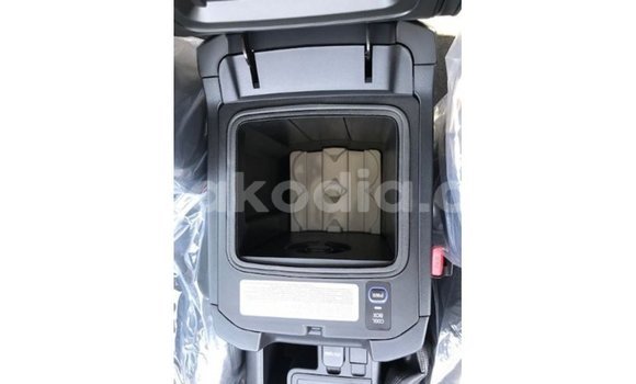 Acheter Import Voiture Toyota Prado Noir à Import - Dubai, Diana Acheter Import Voiture Toyota Prado Noir à Import - Dubai, Diana