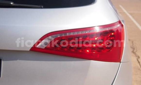 Acheter Neuf Voiture Audi Q5 Blanc à Antananarivo, Analamanga Acheter Neuf Voiture Audi Q5 Blanc à Antananarivo, Analamanga