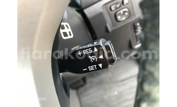 Acheter Import Voiture Toyota Prado Noir à Import - Dubai, Diana Acheter Import Voiture Toyota Prado Noir à Import - Dubai, Diana