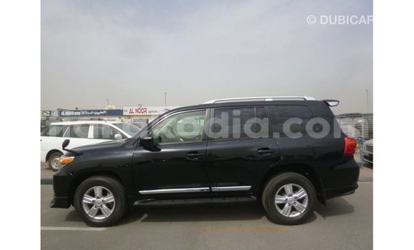 Acheter Import Voiture Toyota Land Cruiser Noir à Import - Dubai, Diana Acheter Import Voiture Toyota Land Cruiser Noir à Import - Dubai, Diana
