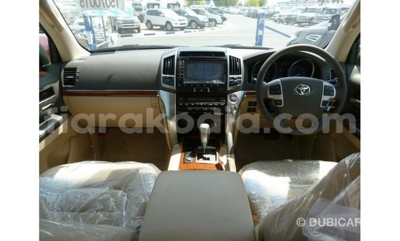 Acheter Import Voiture Toyota Land Cruiser Blanc à Import - Dubai, Diana Acheter Import Voiture Toyota Land Cruiser Blanc à Import - Dubai, Diana