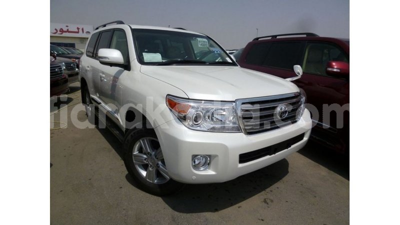 Big with watermark toyota land cruiser diana import dubai 5476