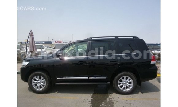 Acheter Import Voiture Toyota Land Cruiser Noir à Import - Dubai, Diana Acheter Import Voiture Toyota Land Cruiser Noir à Import - Dubai, Diana