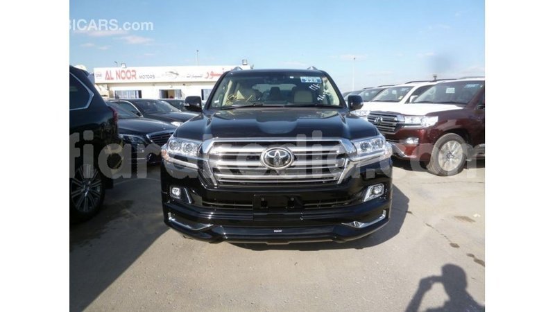 Big with watermark toyota land cruiser diana import dubai 5480