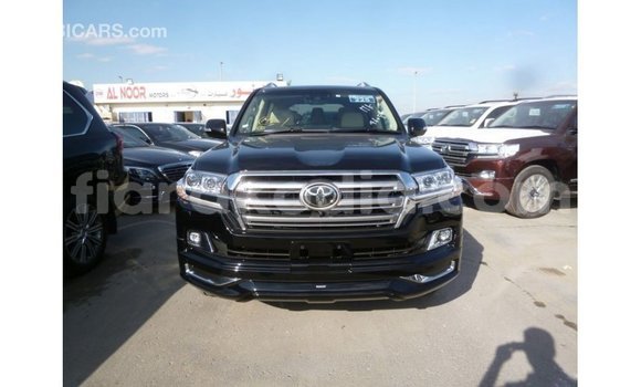 Acheter Import Voiture Toyota Land Cruiser Noir à Import - Dubai, Diana Acheter Import Voiture Toyota Land Cruiser Noir à Import - Dubai, Diana