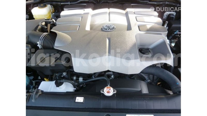 Big with watermark toyota land cruiser diana import dubai 5480