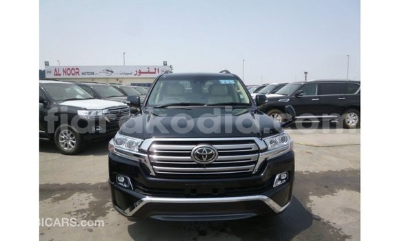 Acheter Import Voiture Toyota Land Cruiser Noir à Import - Dubai, Diana Acheter Import Voiture Toyota Land Cruiser Noir à Import - Dubai, Diana