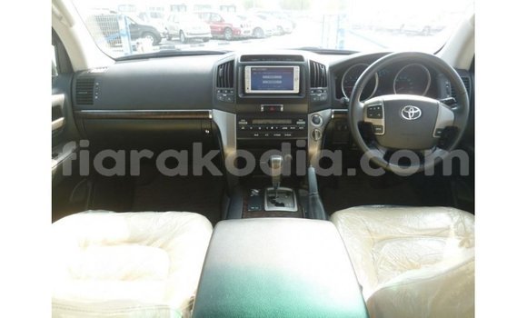 Acheter Import Voiture Toyota Land Cruiser Autre à Import - Dubai, Diana Acheter Import Voiture Toyota Land Cruiser Autre à Import - Dubai, Diana