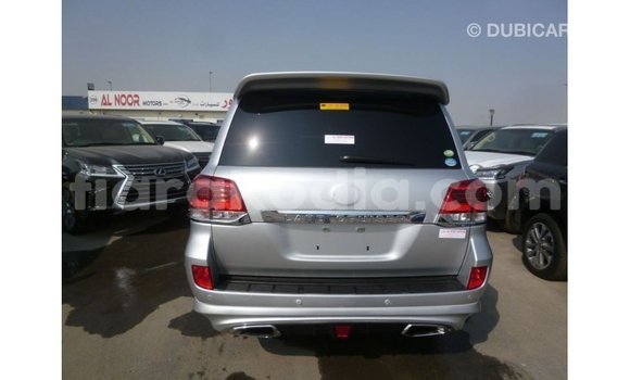 Acheter Import Voiture Toyota Land Cruiser Autre à Import - Dubai, Diana Acheter Import Voiture Toyota Land Cruiser Autre à Import - Dubai, Diana