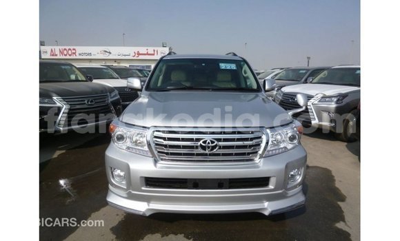 Acheter Import Voiture Toyota Land Cruiser Autre à Import - Dubai, Diana Acheter Import Voiture Toyota Land Cruiser Autre à Import - Dubai, Diana