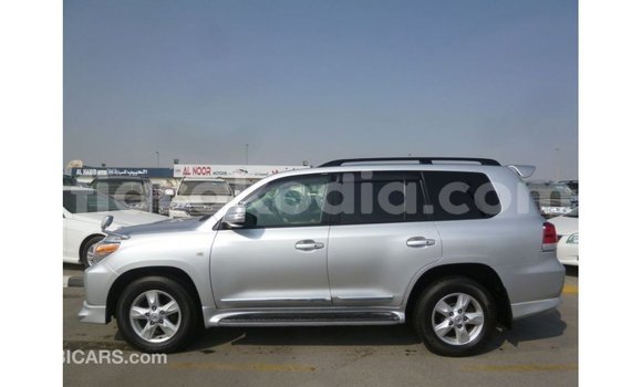 Acheter Import Voiture Toyota Land Cruiser Autre à Import - Dubai, Diana Acheter Import Voiture Toyota Land Cruiser Autre à Import - Dubai, Diana