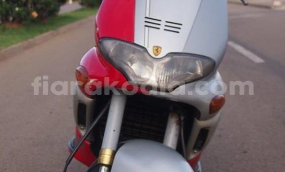 Acheter Occasion Moto Gilera 180cc Rouge à Antananarivo, Analamanga Acheter Occasion Moto Gilera 180cc Rouge à Antananarivo, Analamanga