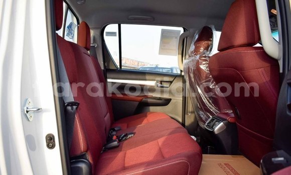 Buy Import Toyota Hilux White Car in Import - Dubai in Diana Buy Import Toyota Hilux White Car in Import - Dubai in Diana