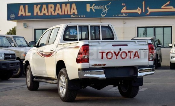 Buy Import Toyota Hilux White Car in Import - Dubai in Diana Buy Import Toyota Hilux White Car in Import - Dubai in Diana