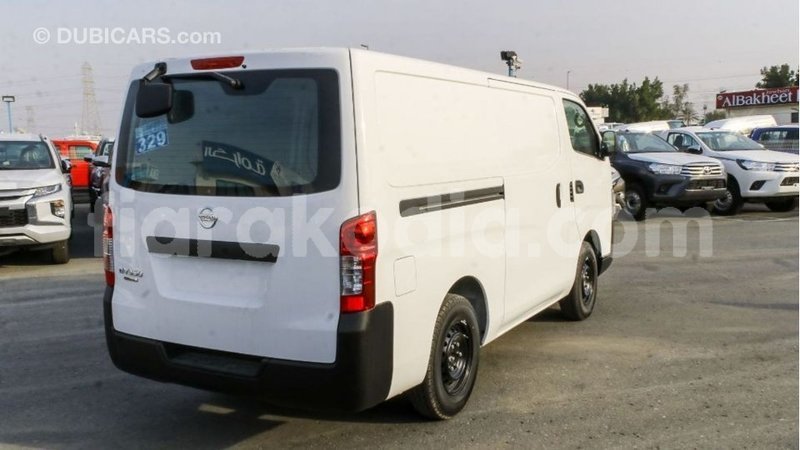 Big with watermark nissan urvan diana import dubai 5503