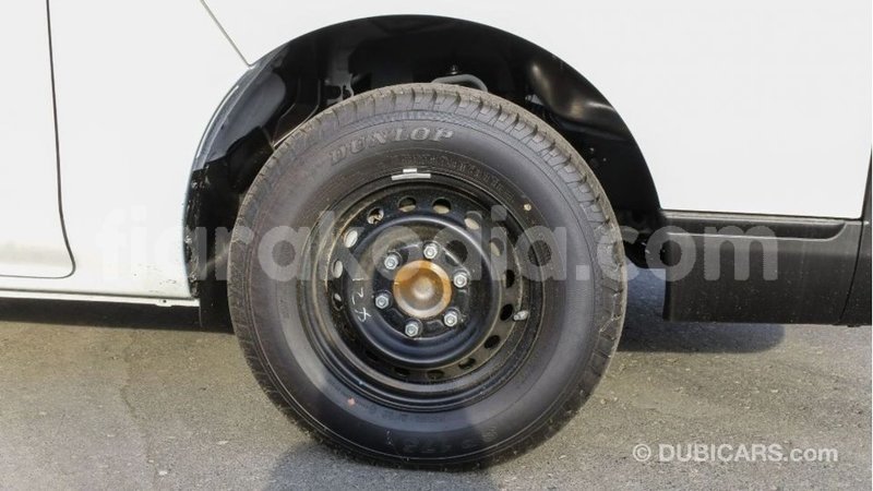 Big with watermark nissan urvan diana import dubai 5503