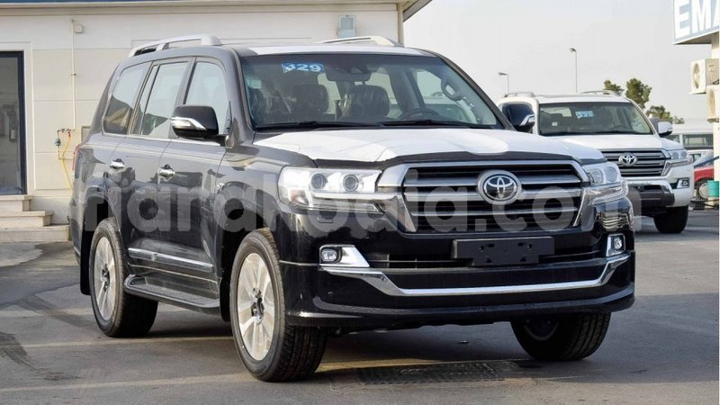 Big with watermark toyota land cruiser diana import dubai 5504