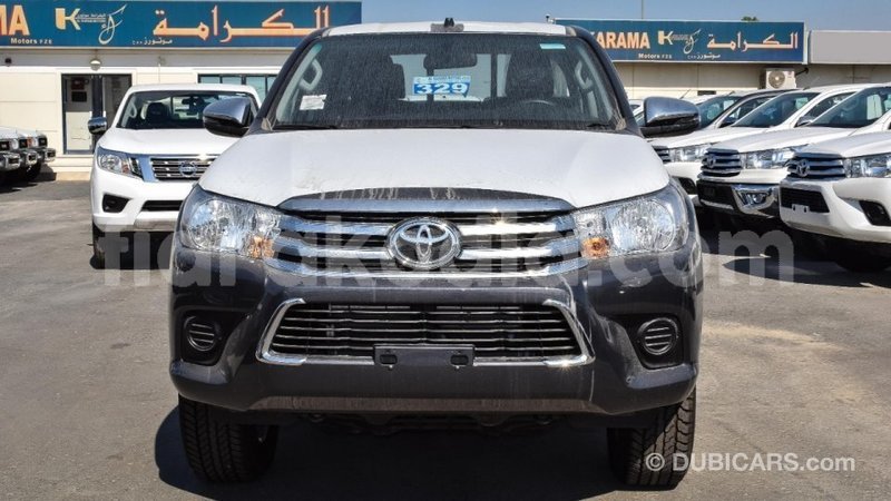 Big with watermark toyota hilux diana import dubai 5514