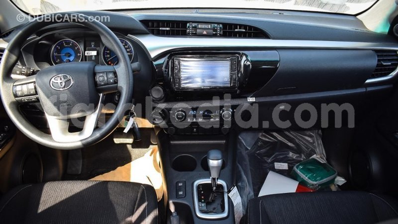 Big with watermark toyota hilux diana import dubai 5514