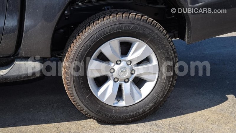 Big with watermark toyota hilux diana import dubai 5514
