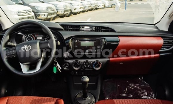Buy Import Toyota Hilux White Car in Import - Dubai in Diana Buy Import Toyota Hilux White Car in Import - Dubai in Diana